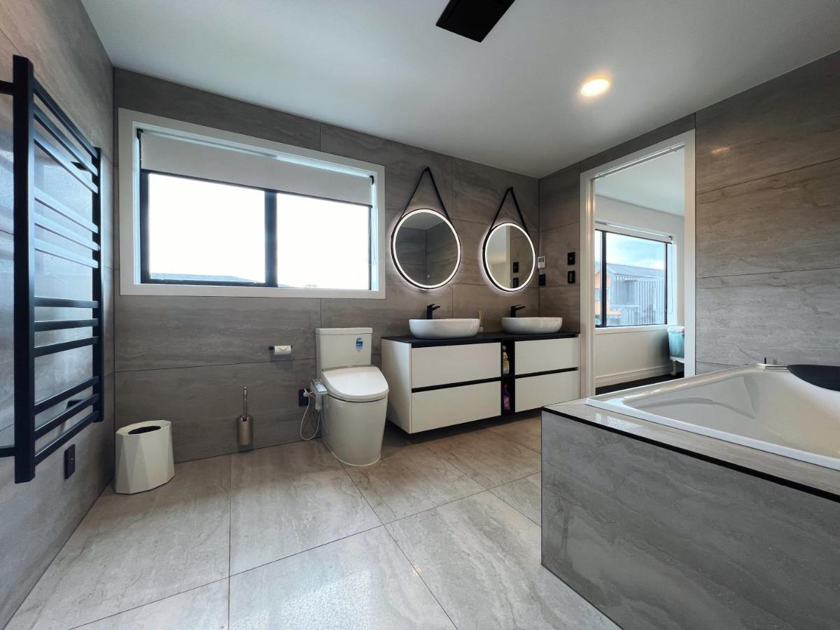 Elegant Beach House In Long Bay Βίλα Όκλαντ Εξωτερικό φωτογραφία