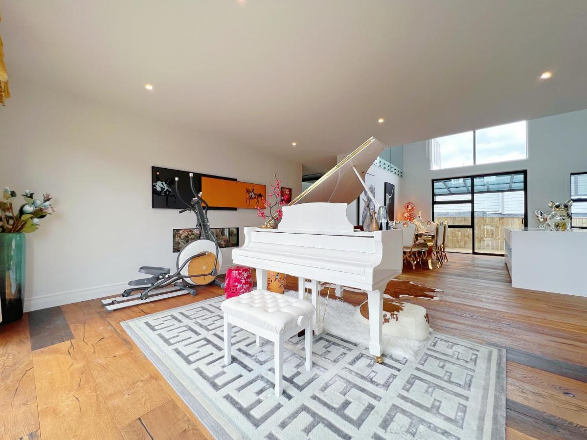 Elegant Beach House In Long Bay Βίλα Όκλαντ Εξωτερικό φωτογραφία
